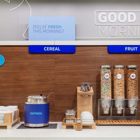 Holiday Inn Express Hotel & Suites Defiance By Ihg Exteriör bild