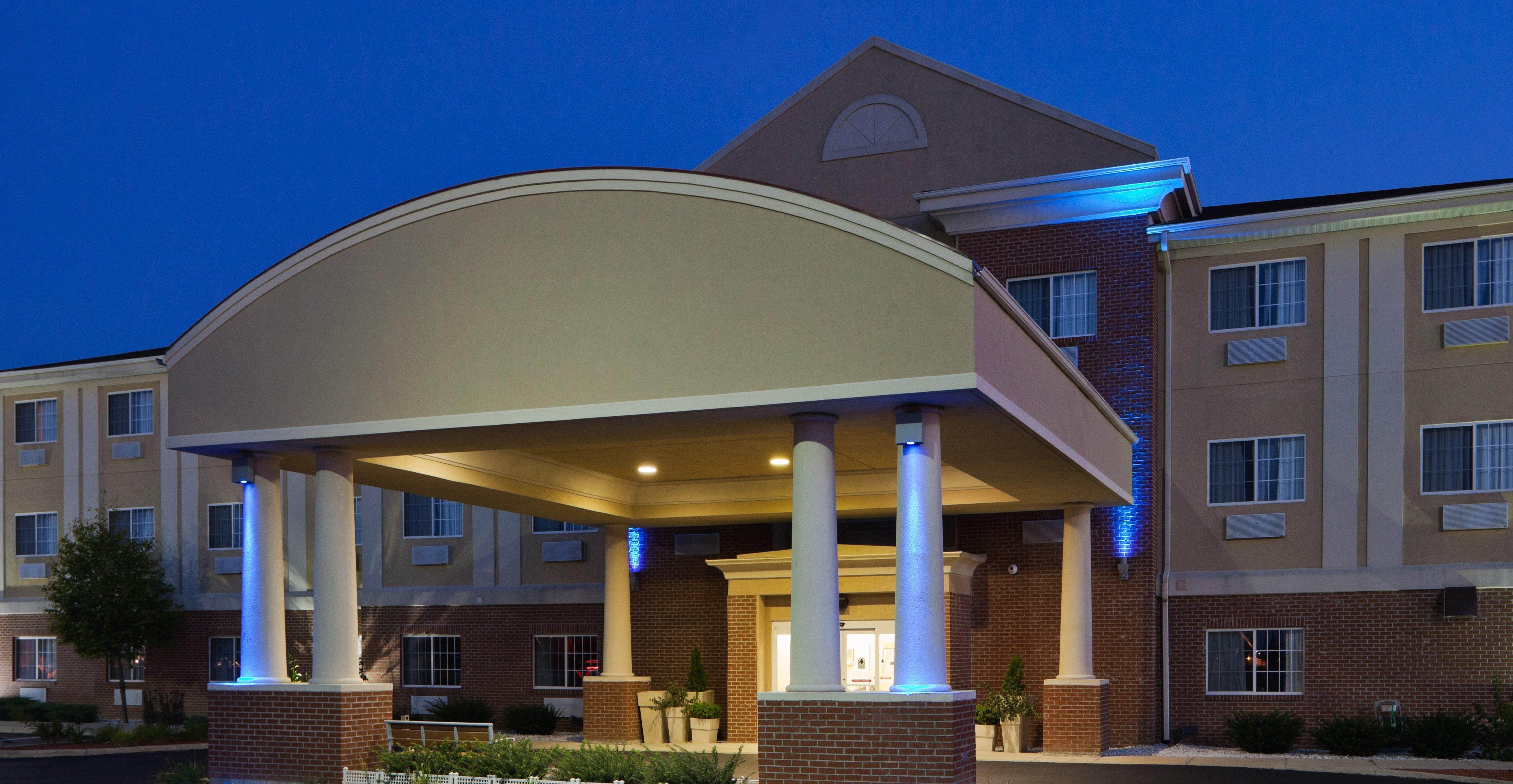 Holiday Inn Express Hotel & Suites Defiance By Ihg Exteriör bild